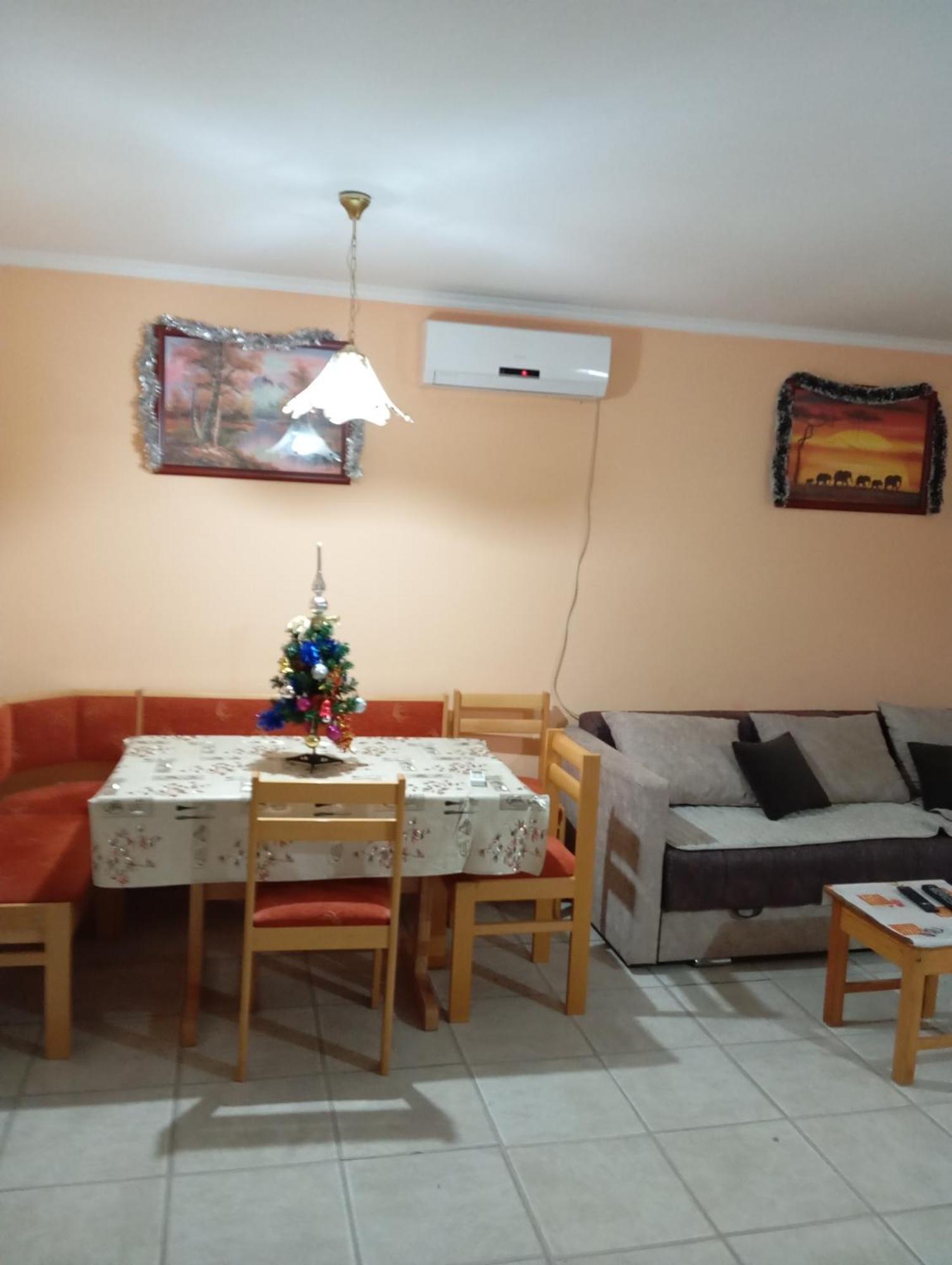 Milica Apartmani Vrdnik Exterior photo